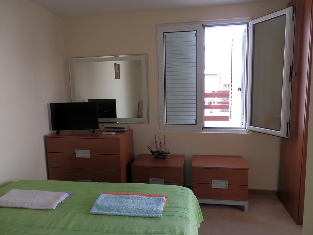 Apartments Esperanza 尤塔哈 外观 照片